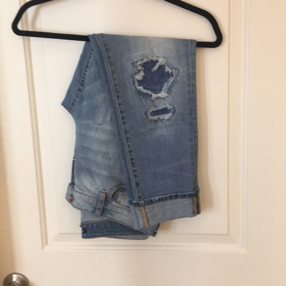 Light wash cuffed jeans